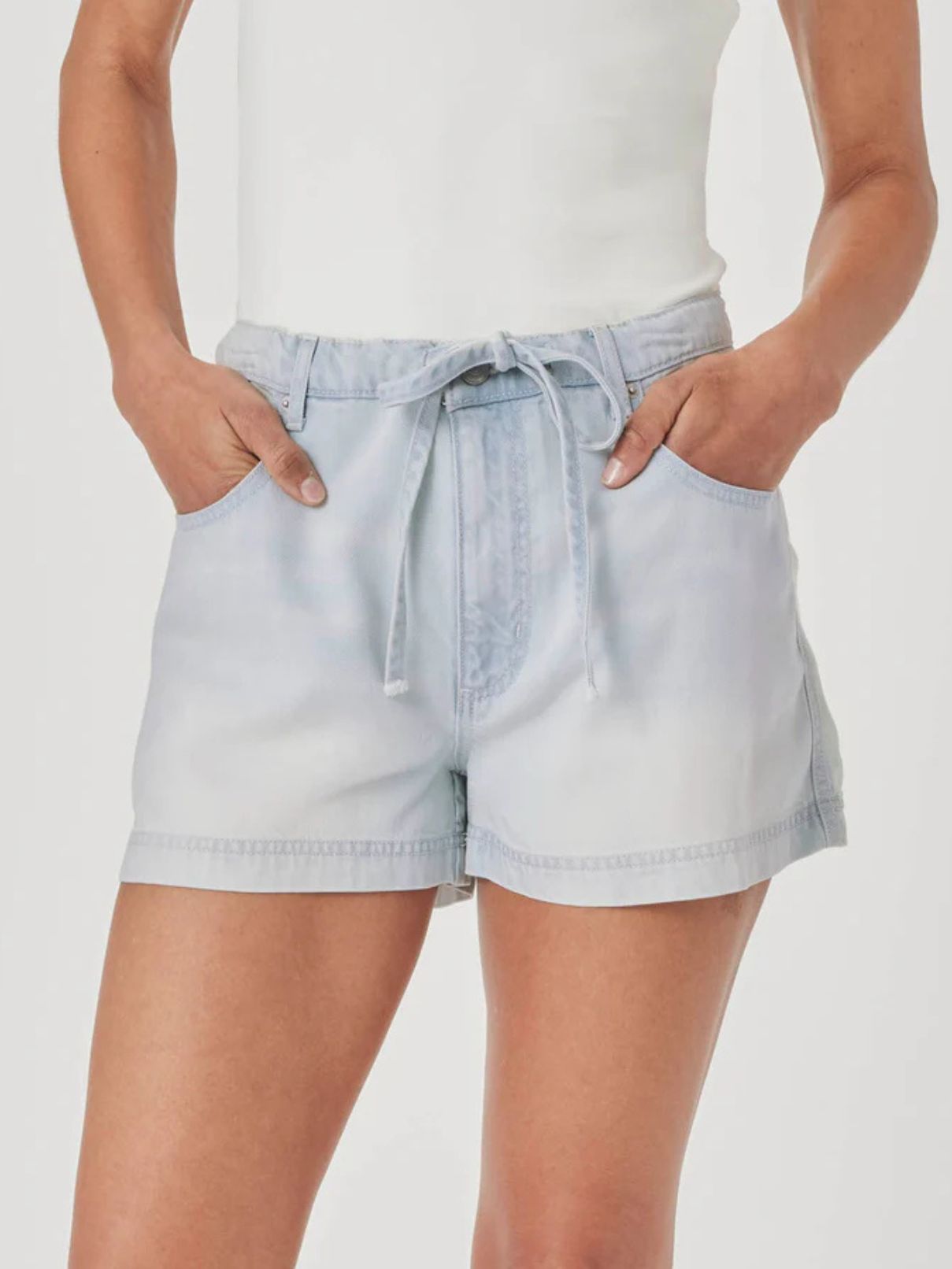 Splendid Lounge Denim Short in Bleached Indigo