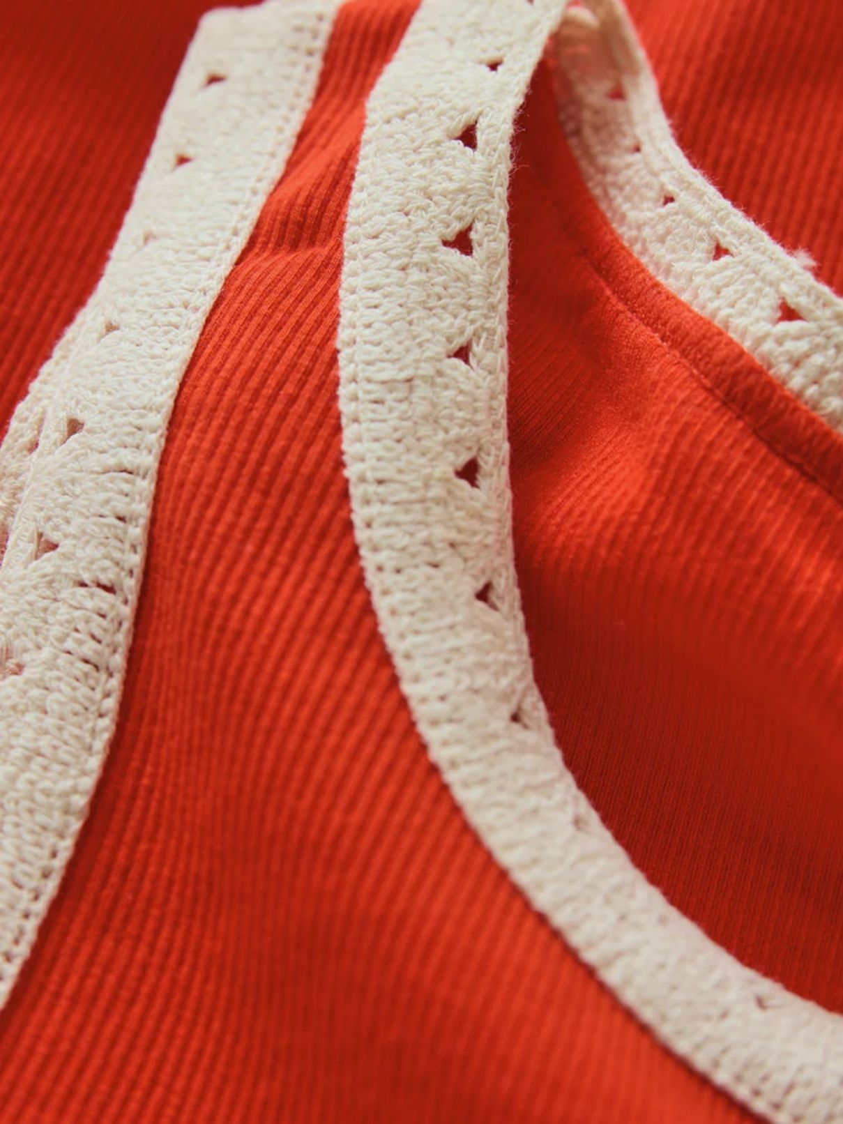 Z Supply Clarke Rib Tank in Lychee