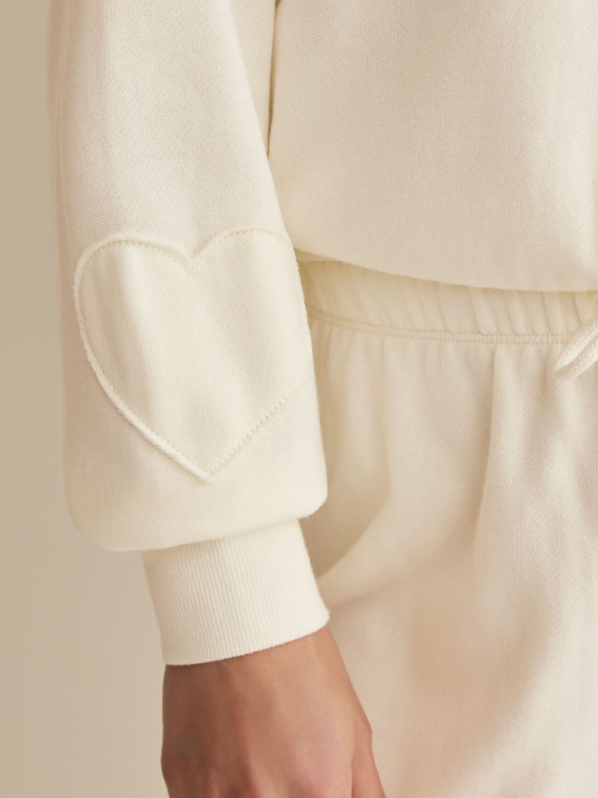 Z Supply Heart It Sweatshirt in Vanilla