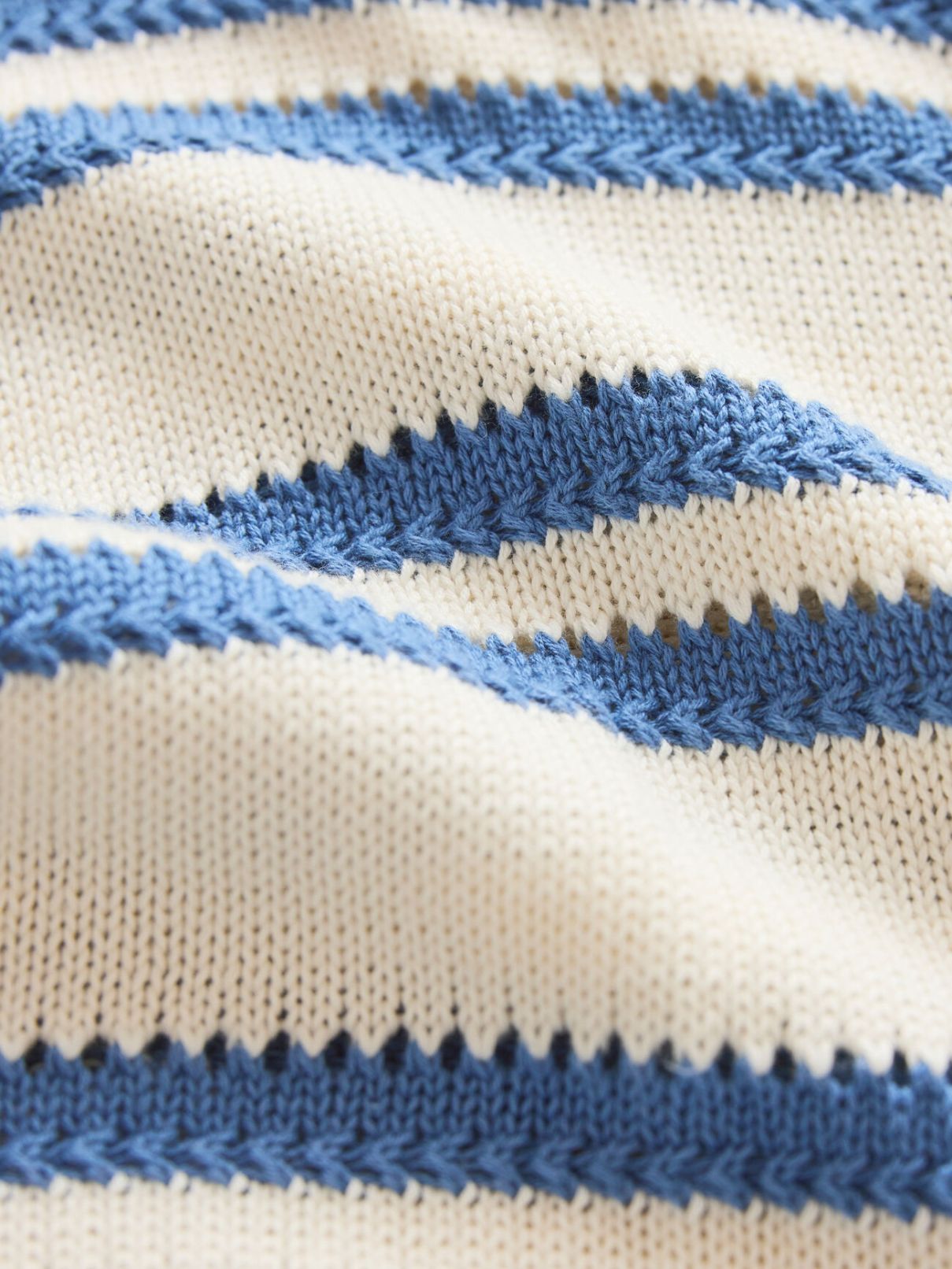 Z Supply Prado Stripe Sw eater Tee in Lake Blue