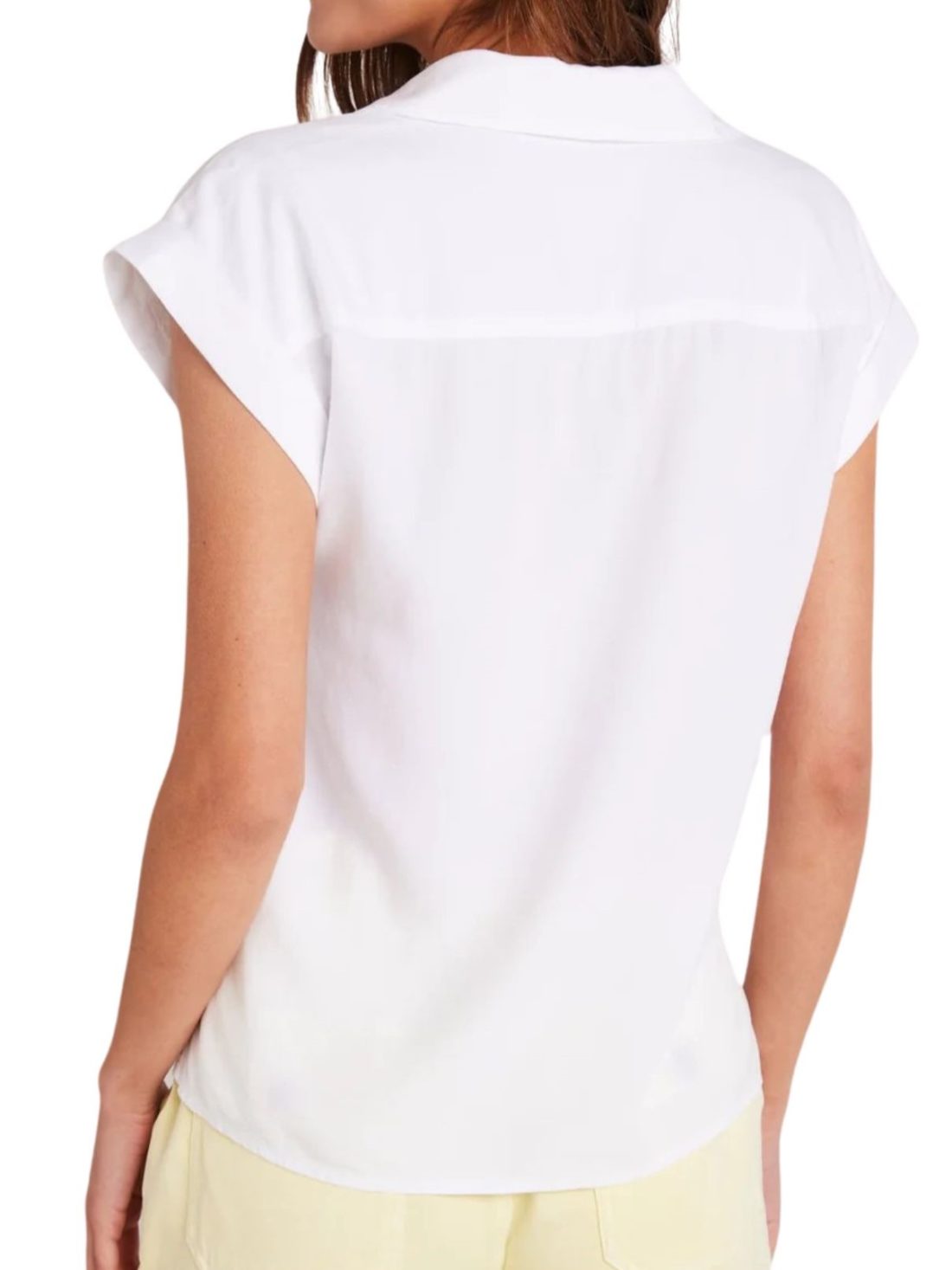bella dahl two pocket shirt in white