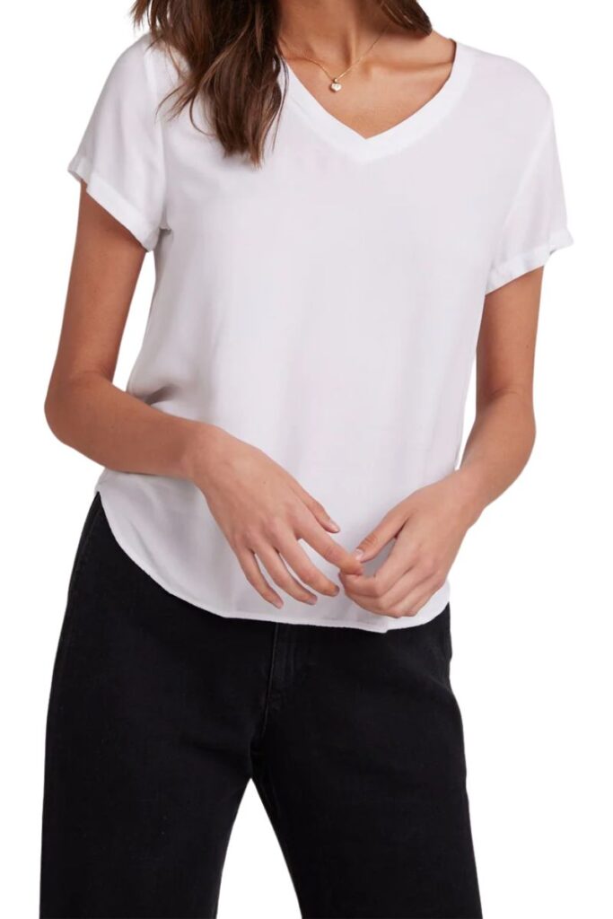 Bella Dahl Vneck Tee in White Cotton Island Women s Clothing