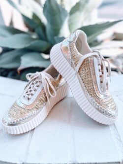 dolce vita dolen sneakers in gold knit