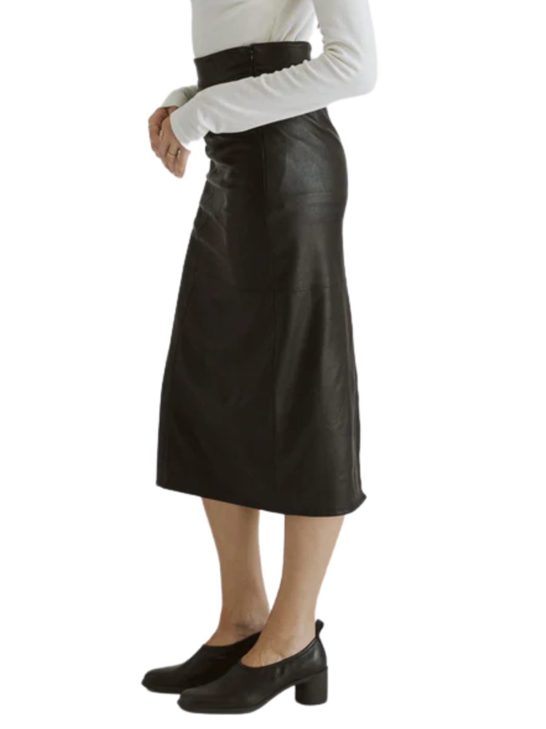 liv faux leather midi skirt in black