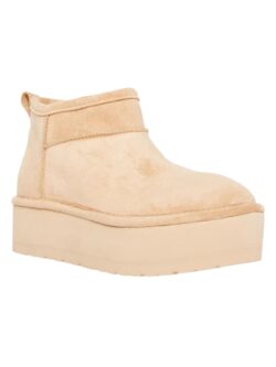 madden girl embracce platform bootie in sand