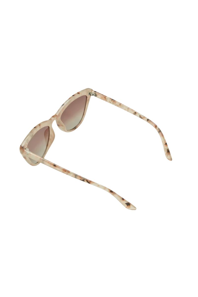 z supply rooftop sunglasses in warm sand gradient