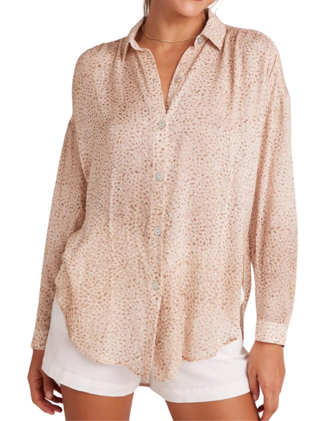 bella dahl flowy shirt in sand