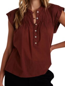 bella dahl s/s pintuck top in cherry mahogony