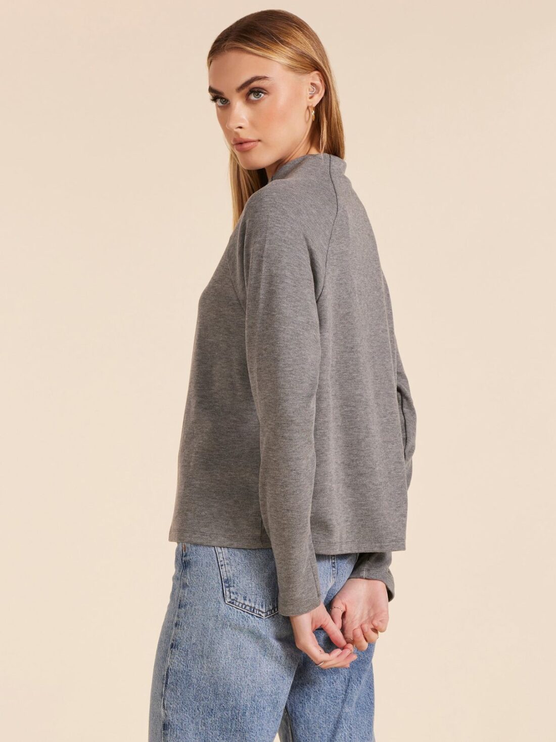 bobi la l/s raglan top in charcoal