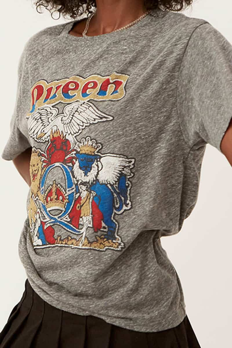 daydreamer queen of hearts tee