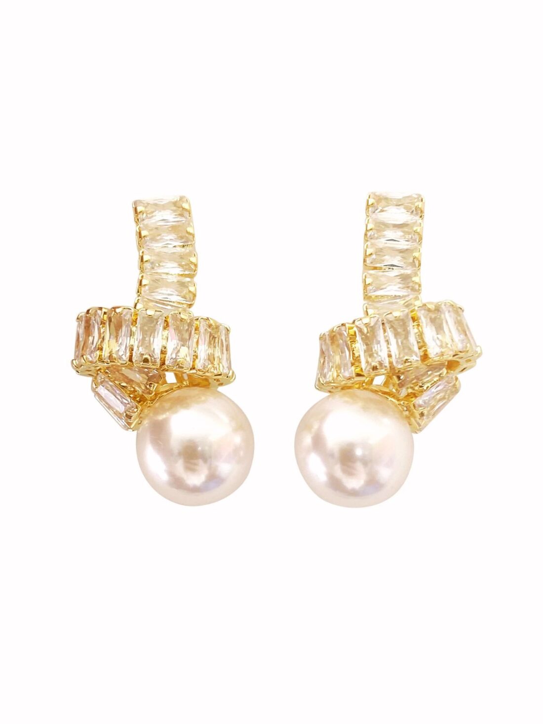 gemelli twisted pearl earring in gold