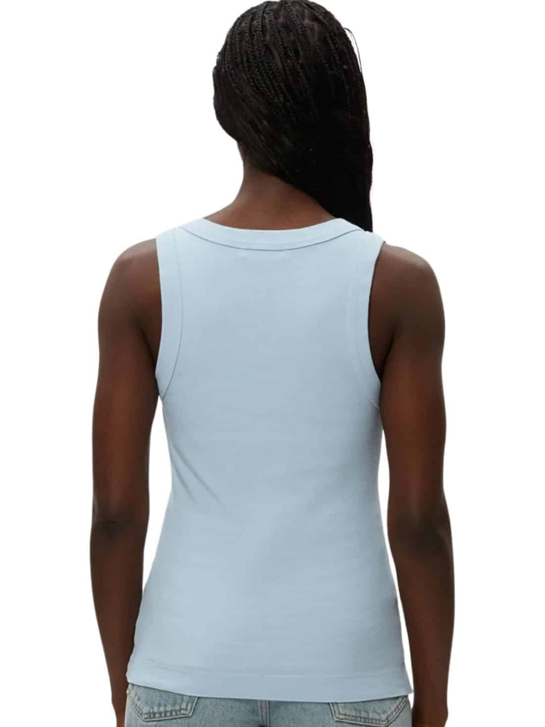 michael stars maya v neck tank in fountain