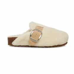 steve madden cuddle slippers in white