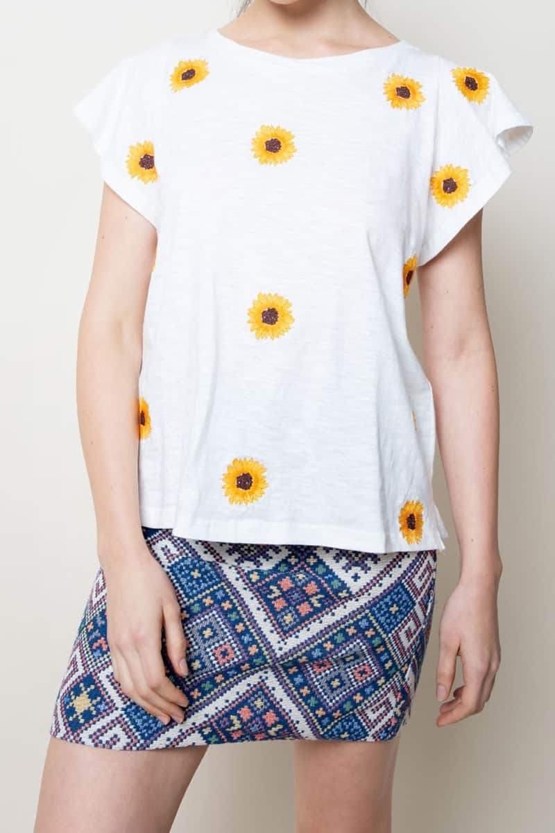 daisy tee